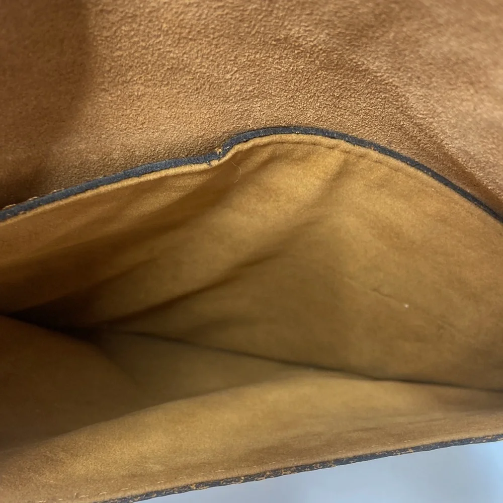 Patricia Nash Leather Clutch - Picture 12 of 13